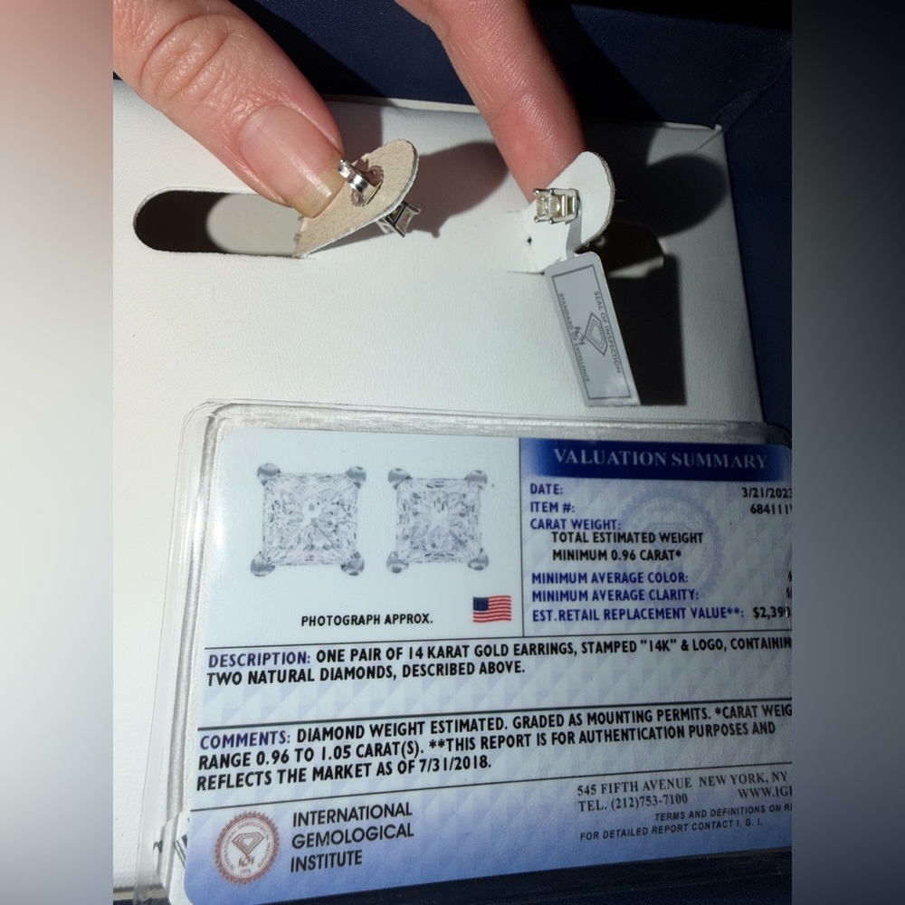 14K White Gold NATURAL Diamond Earrings Receipt included - Picture 6 of 8